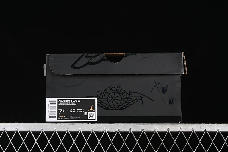 All categories Air Jordan Jordan series basketball shoes Air Jordan 1 Low Air Jordan 1 Low "Coconut Milk Black" AJ1 Joe 1 island style low-top cultural basketball shoes HQ3437-101